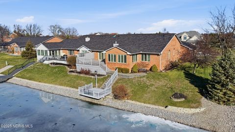 Tiny photo for 1812 Cobblestone Drive # 6, Findlay, OH 45840 (MLS # 10002468)