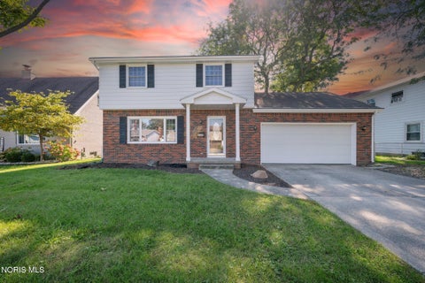 Photo of 3322 Cromwell Drive, Oregon, OH 43616 (MLS # 10014373)