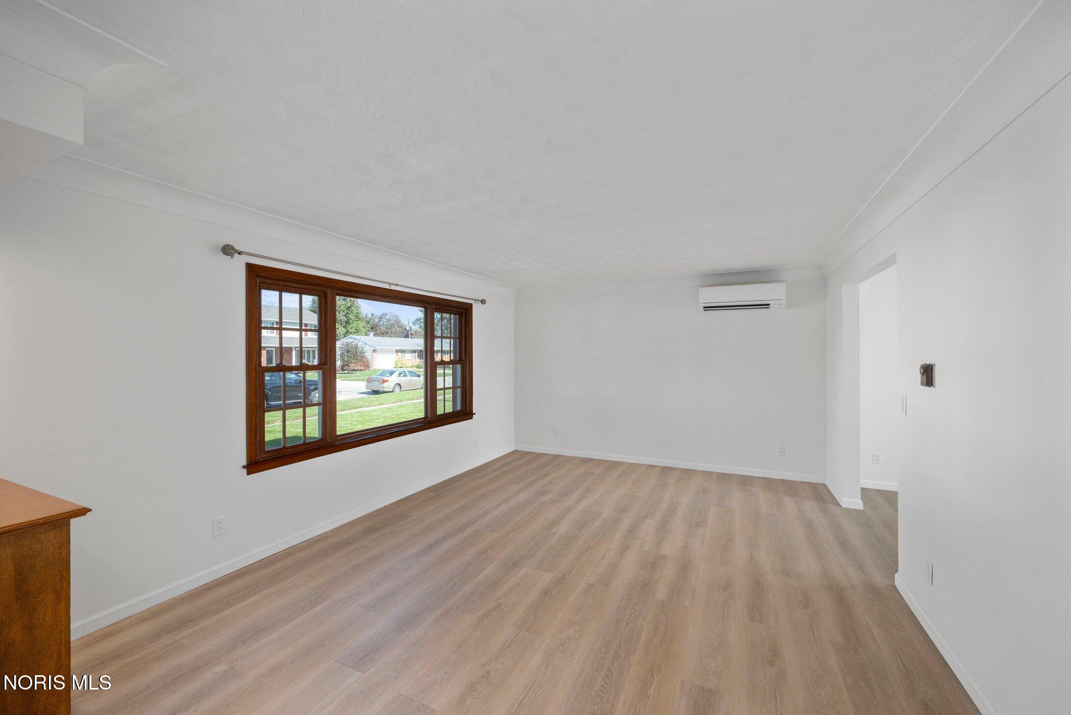 3322 Cromwell Drive