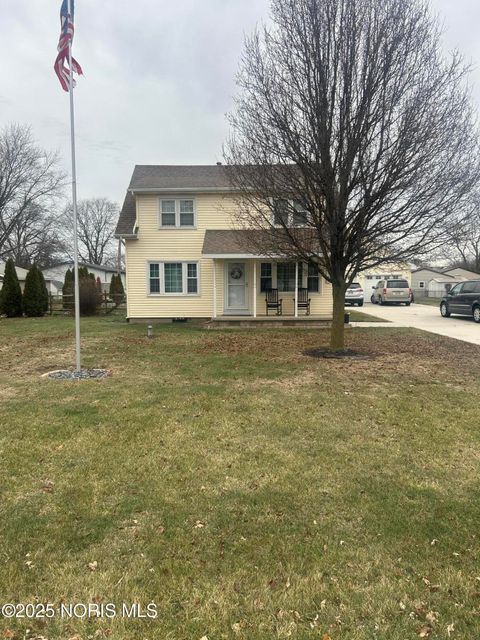 Photo of 23195 W Centerfield Drive, Genoa, OH 43430 (MLS # 10002517)