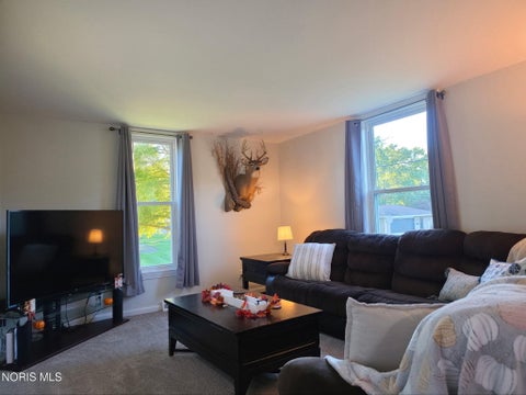 Tiny photo for 157 Geiger Street, Bluffton, OH 45817 (MLS # 10013989)