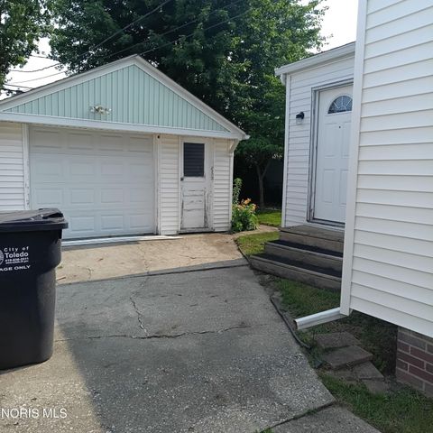 Tiny photo for 2815 Nash Road, Toledo, OH 43613 (MLS # 10010511)