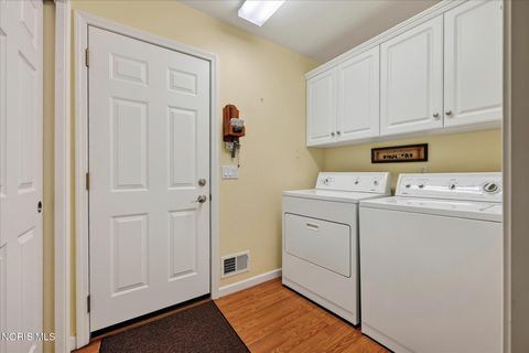 Tiny photo for 1457 Riverwalk Court, Waterville, OH 43566 (MLS # 10010971)