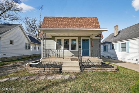 Tiny photo for 2820 Claredale Road, Toledo, OH 43613 (MLS # 10005066)