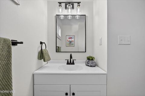 Tiny photo for 2820 Claredale Road, Toledo, OH 43613 (MLS # 10005066)