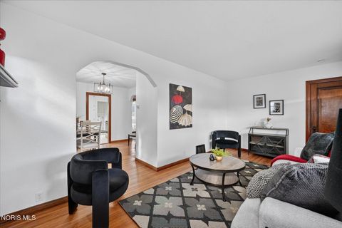 Tiny photo for 2820 Claredale Road, Toledo, OH 43613 (MLS # 10005066)