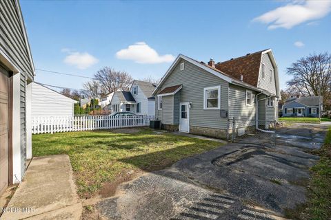 Tiny photo for 2820 Claredale Road, Toledo, OH 43613 (MLS # 10005066)