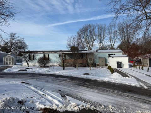 76 W Foxrun Street Holland OH 43528