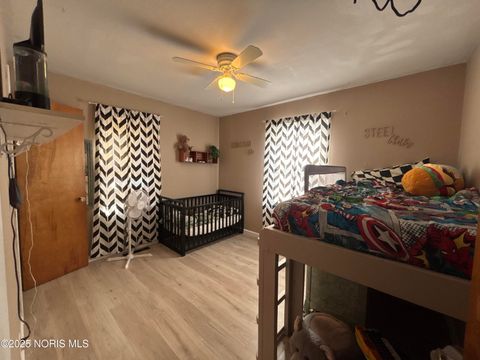 Tiny photo for 2336 Murray Drive, Toledo, OH 43613 (MLS # 10007431)