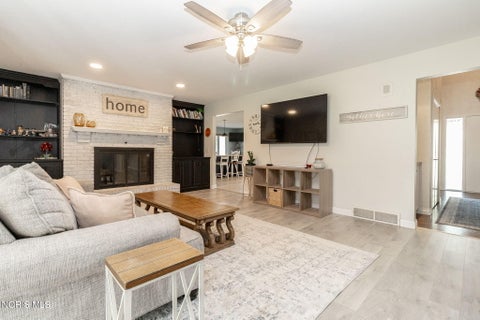 Tiny photo for 2240 Tanglewood Drive, Toledo, OH 43614 (MLS # 10012377)