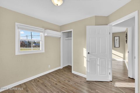 Tiny photo for 24584 Mccutchenville Road, Perrysburg, OH 43551 (MLS # 10001599)