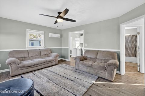 Tiny photo for 24584 Mccutchenville Road, Perrysburg, OH 43551 (MLS # 10001599)