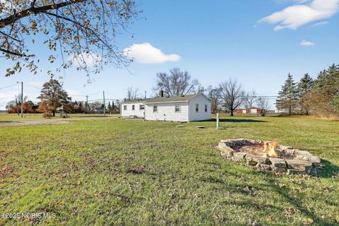 Tiny photo for 24584 Mccutchenville Road, Perrysburg, OH 43551 (MLS # 10001599)