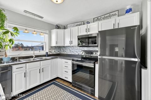 Tiny photo for 24584 Mccutchenville Road, Perrysburg, OH 43551 (MLS # 10001599)