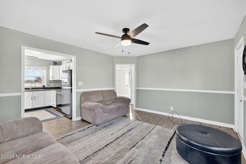 Tiny photo for 24584 Mccutchenville Road, Perrysburg, OH 43551 (MLS # 10001599)