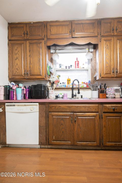 Tiny photo for 3868 Eggeman Avenue, Toledo, OH 43612 (MLS # 10002765)