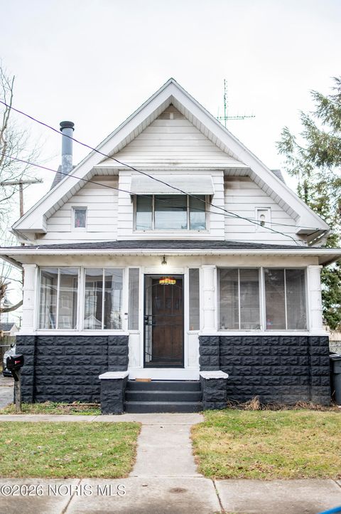 Tiny photo for 3868 Eggeman Avenue, Toledo, OH 43612 (MLS # 10002765)