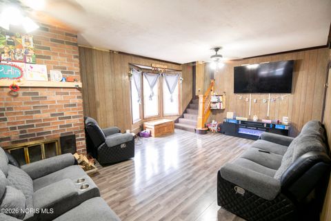 Tiny photo for 3868 Eggeman Avenue, Toledo, OH 43612 (MLS # 10002765)