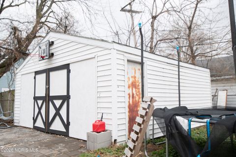 Tiny photo for 3868 Eggeman Avenue, Toledo, OH 43612 (MLS # 10002765)