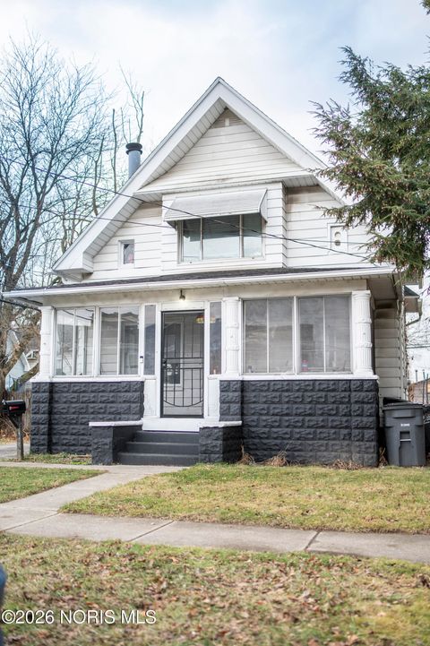 Tiny photo for 3868 Eggeman Avenue, Toledo, OH 43612 (MLS # 10002765)