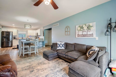 Tiny photo for 1954 Horseshoe Bend Drive, Perrysburg, OH 43551 (MLS # 10012172)