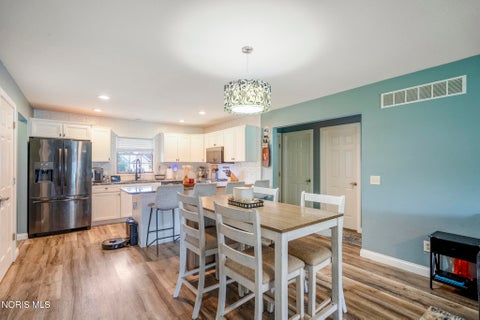 Tiny photo for 1954 Horseshoe Bend Drive, Perrysburg, OH 43551 (MLS # 10012172)