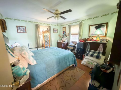 Tiny photo for 408 Dillrose Drive, Northwood, OH 43619 (MLS # 10009657)