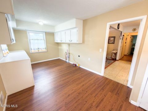 Tiny photo for 408 Dillrose Drive, Northwood, OH 43619 (MLS # 10009657)