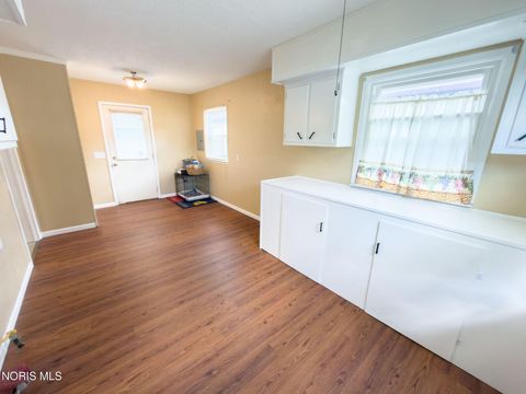 Tiny photo for 408 Dillrose Drive, Northwood, OH 43619 (MLS # 10009657)