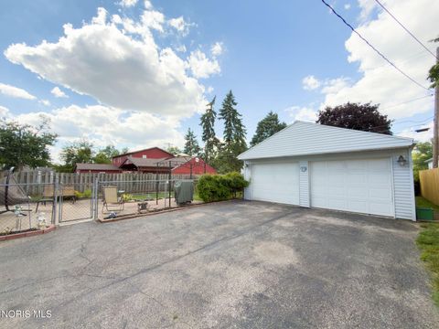 Tiny photo for 408 Dillrose Drive, Northwood, OH 43619 (MLS # 10009657)