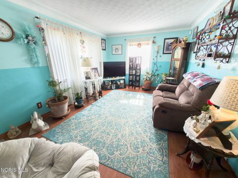 Tiny photo for 408 Dillrose Drive, Northwood, OH 43619 (MLS # 10009657)