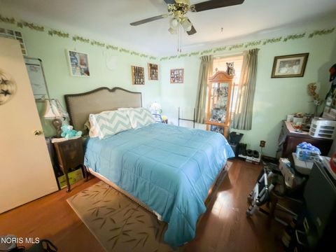 Tiny photo for 408 Dillrose Drive, Northwood, OH 43619 (MLS # 10009657)