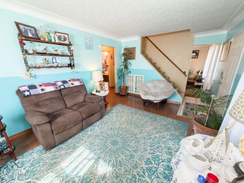 Tiny photo for 408 Dillrose Drive, Northwood, OH 43619 (MLS # 10009657)