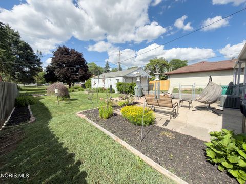 Tiny photo for 408 Dillrose Drive, Northwood, OH 43619 (MLS # 10009657)