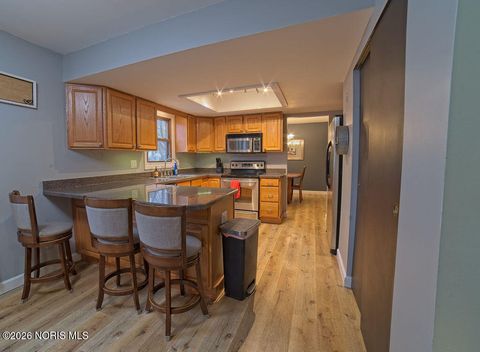 Tiny photo for 542 Bright Road, Findlay, OH 45840 (MLS # 10003494)