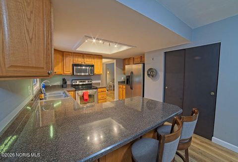 Tiny photo for 542 Bright Road, Findlay, OH 45840 (MLS # 10003494)