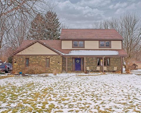 Photo of 542 Bright Road, Findlay, OH 45840 (MLS # 10003494)