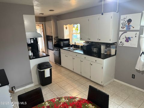 Tiny photo for 1515 Burson Drive, Findlay, OH 45840 (MLS # 10002575)