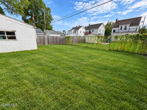Tiny photo for 2711 Claredale Road, Toledo, OH 43613 (MLS # 10014537)