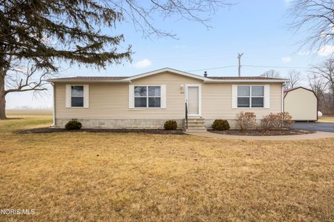 Photo of 1830 Co Rd 213, Fremont, OH 43420 (MLS # 10004577)