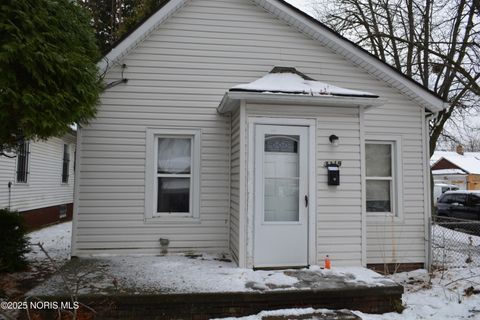 Tiny photo for 3319 Franklin Avenue, Toledo, OH 43608 (MLS # 10002006)