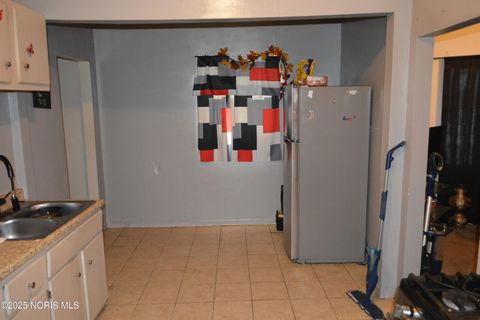 Tiny photo for 3319 Franklin Avenue, Toledo, OH 43608 (MLS # 10002006)