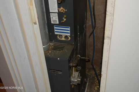 Tiny photo for 3319 Franklin Avenue, Toledo, OH 43608 (MLS # 10002006)