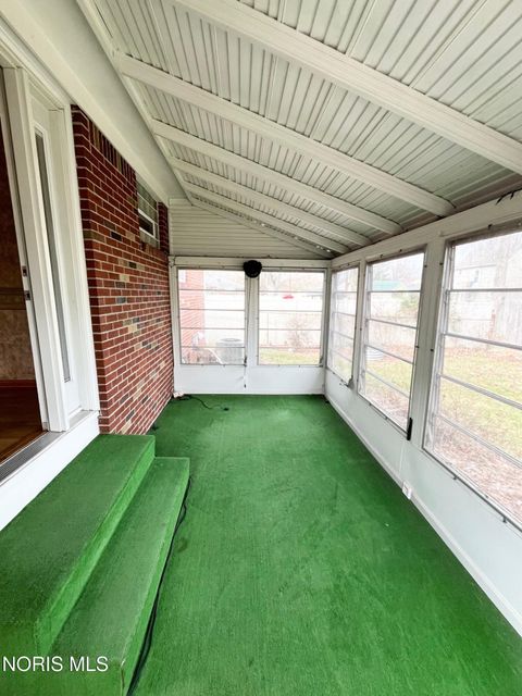 Tiny photo for 1922 Heatherdale Drive, Toledo, OH 43609 (MLS # 10005763)