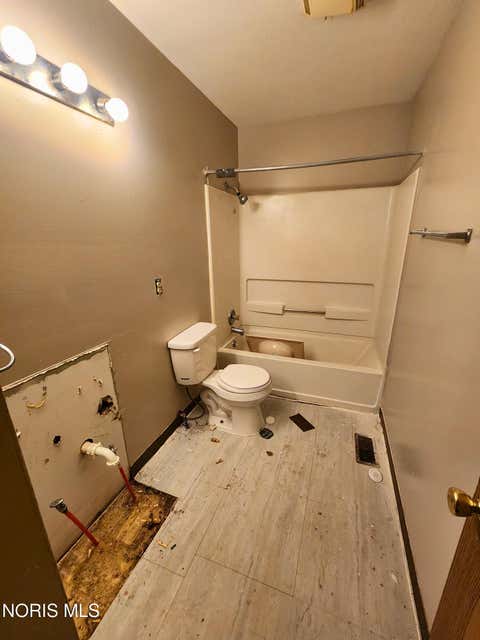 Tiny photo for 2270 Franklin Avenue, Toledo, OH 43620 (MLS # 10012021)