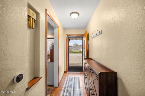 Tiny photo for 411 Hillside Drive, Rossford, OH 43460 (MLS # 10006290)