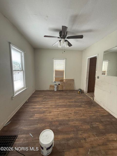 Tiny photo for 1219 Colburn Street, Toledo, OH 43609 (MLS # 10003564)