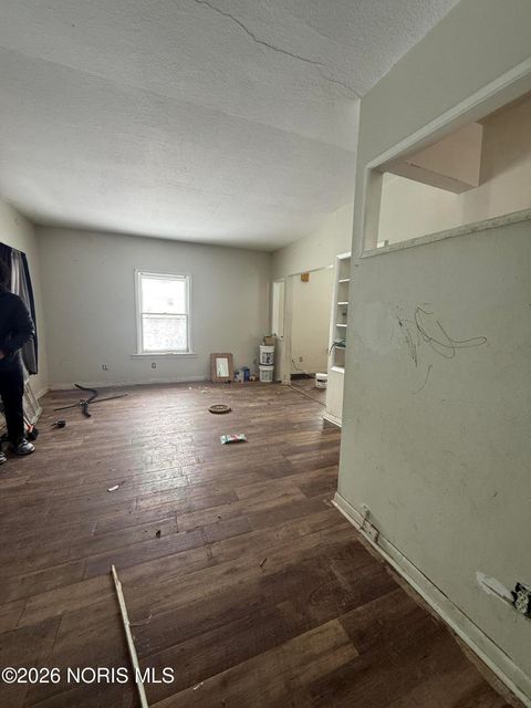 Tiny photo for 1219 Colburn Street, Toledo, OH 43609 (MLS # 10003564)