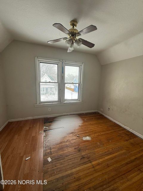 Tiny photo for 1219 Colburn Street, Toledo, OH 43609 (MLS # 10003564)