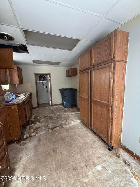 Tiny photo for 1219 Colburn Street, Toledo, OH 43609 (MLS # 10003564)